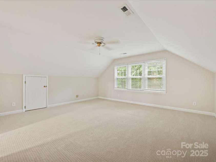 4810 Eddystone Drive, Charlotte, NC 28270.  MLS# CAR4289408, YatesRealty ID 30743. 