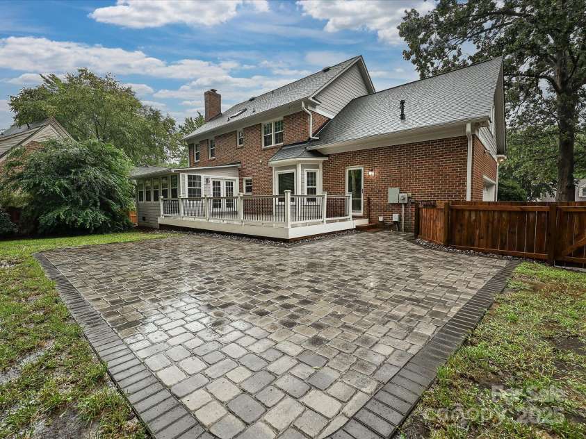 4810 Eddystone Drive, Charlotte, NC 28270.  MLS# CAR4289408, YatesRealty ID 30743. 