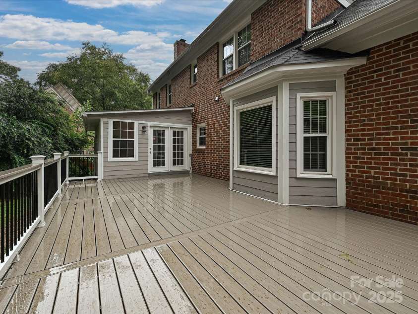 4810 Eddystone Drive, Charlotte, NC 28270.  MLS# CAR4289408, YatesRealty ID 30743. 