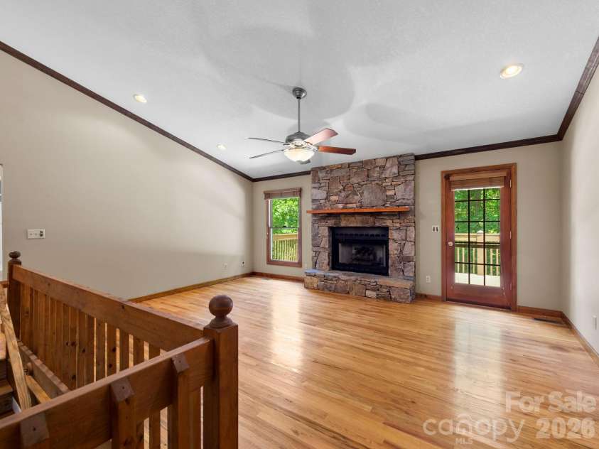 11 Robin Lane, Weaverville, NC 28787.  MLS# CAR4392260, YatesRealty ID 30744. Rock Fireplace