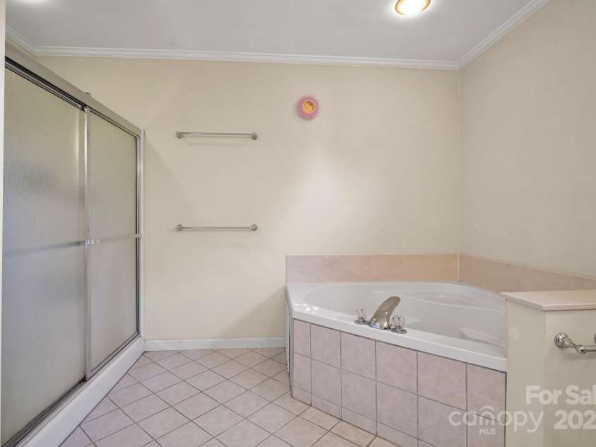 40 Collins Road, Marshall, NC 28753.  MLS# CAR4283307, YatesRealty ID 30745. 