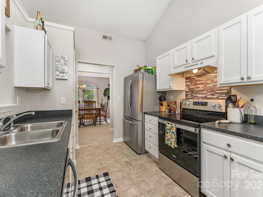 113 Whitby Drive, Mount Holly, NC 28120.  MLS# CAR4278432, YatesRealty ID 30746. 