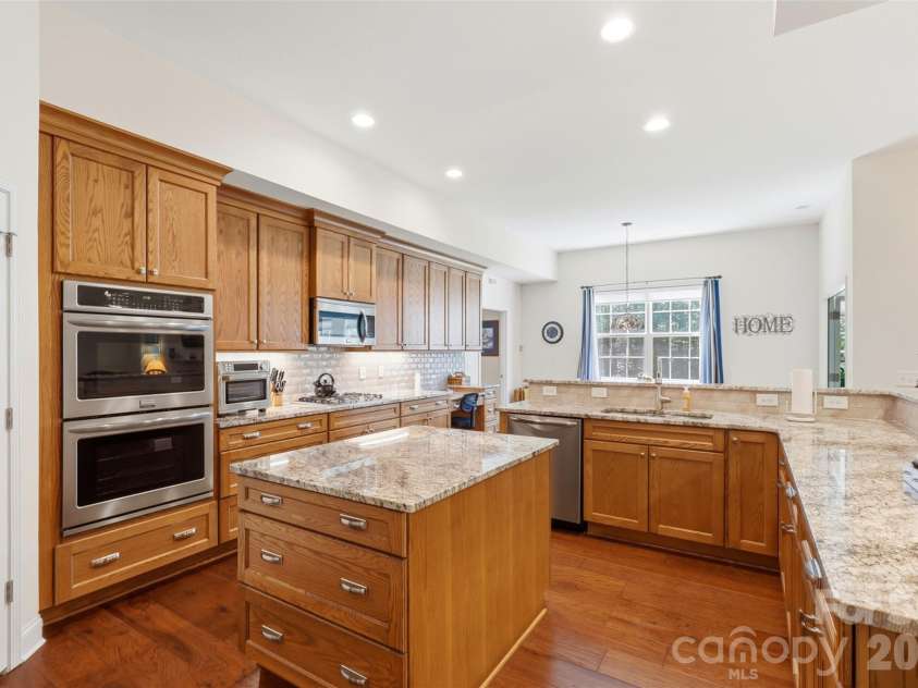 2006 Eagle Point Estate, Lancaster, SC 29720.  MLS# CAR4391225, YatesRealty ID 30747. 