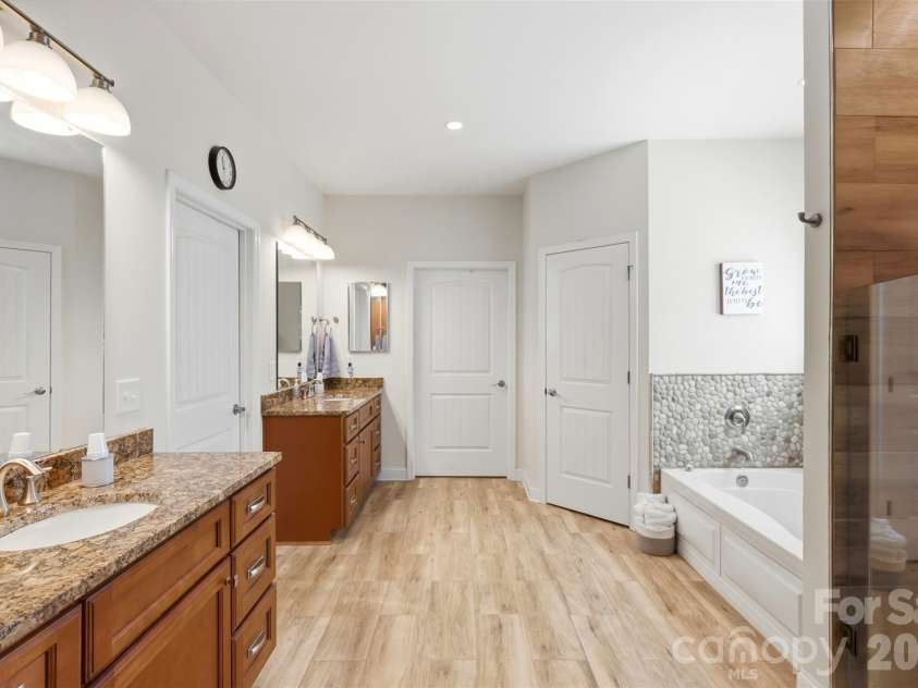 2006 Eagle Point Estate, Lancaster, SC 29720.  MLS# CAR4391225, YatesRealty ID 30747. 