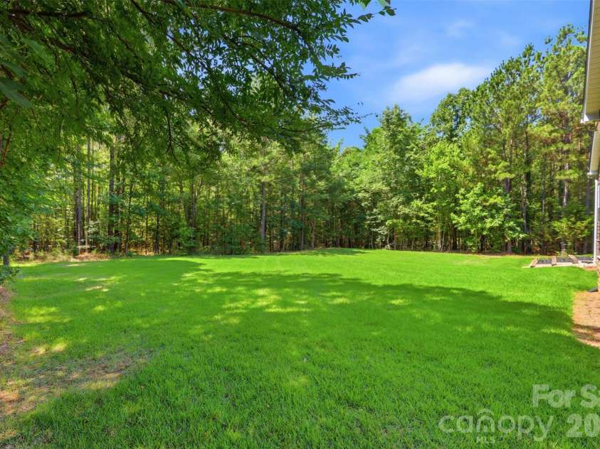 2006 Eagle Point Estate, Lancaster, SC 29720.  MLS# CAR4391225, YatesRealty ID 30747. 