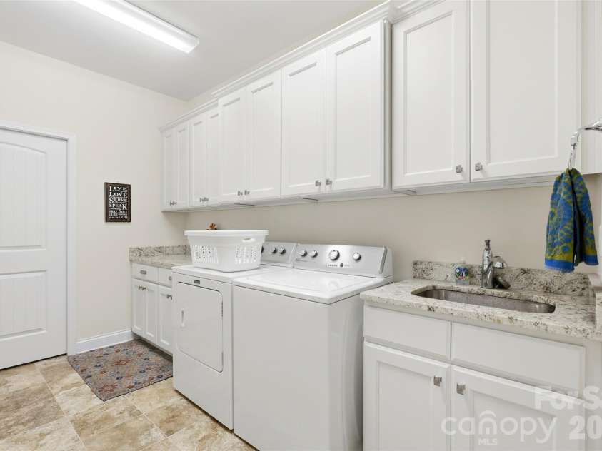 2006 Eagle Point Estate, Lancaster, SC 29720.  MLS# CAR4391225, YatesRealty ID 30747. 