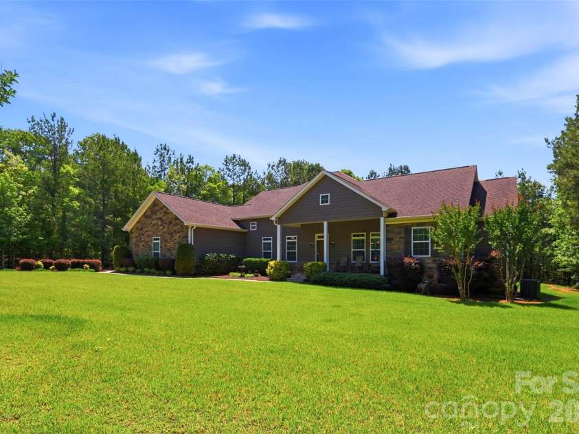 2006 Eagle Point Estate, Lancaster, SC 29720.  MLS# CAR4391225, YatesRealty ID 30747. 