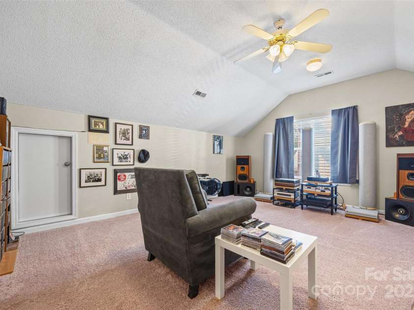 7029 Scuppernong Court, Charlotte, NC 28215.  MLS# CAR4277140, YatesRealty ID 30747. Bedroom 4 or Bonus Space