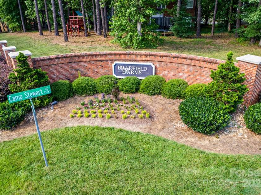 7029 Scuppernong Court, Charlotte, NC 28215.  MLS# CAR4277140, YatesRealty ID 30747. Entrance to Community