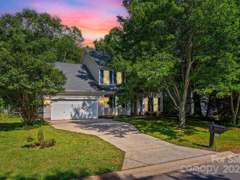 7029 Scuppernong Court, Charlotte, NC 28215.  MLS# CAR4277140, YatesRealty ID 30747. Front