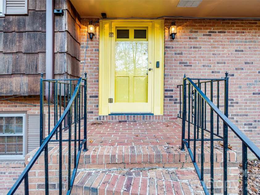 473 Woodend Drive, Concord, NC 28025.  MLS# CAR4389844, YatesRealty ID 30748. 