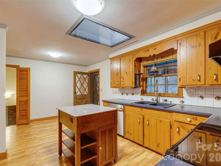 473 Woodend Drive, Concord, NC 28025.  MLS# CAR4389844, YatesRealty ID 30748. 