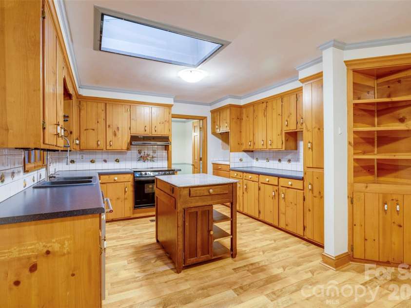 473 Woodend Drive, Concord, NC 28025.  MLS# CAR4389844, YatesRealty ID 30748. 