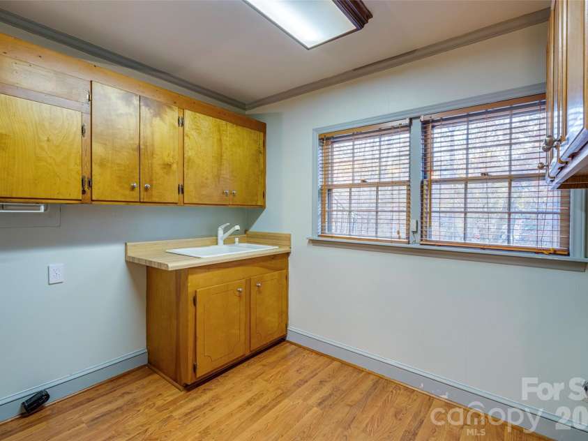 473 Woodend Drive, Concord, NC 28025.  MLS# CAR4389844, YatesRealty ID 30748. 