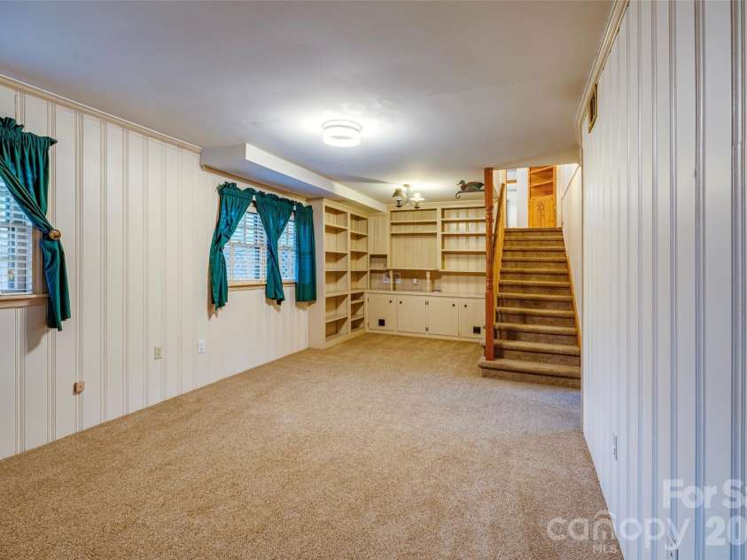 473 Woodend Drive, Concord, NC 28025.  MLS# CAR4389844, YatesRealty ID 30748. 