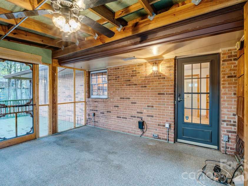 473 Woodend Drive, Concord, NC 28025.  MLS# CAR4389844, YatesRealty ID 30748. 