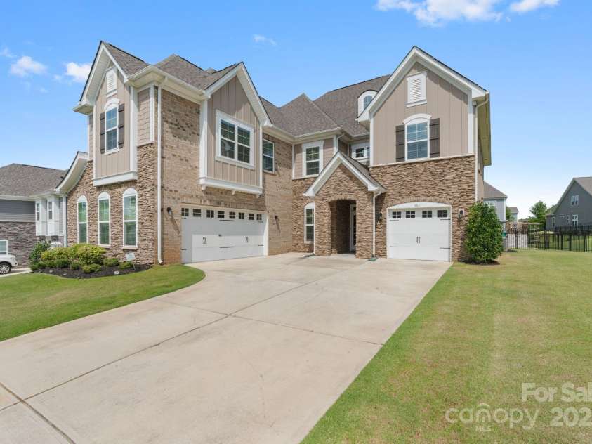 9845 Verdun Court, Fort Mill, SC 29707.  MLS# CAR4288458, YatesRealty ID 30748. 