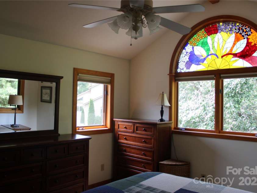 372 Silver Springs Drive, Banner Elk, NC 28604.  MLS# CAR4275590, YatesRealty ID 30750. 