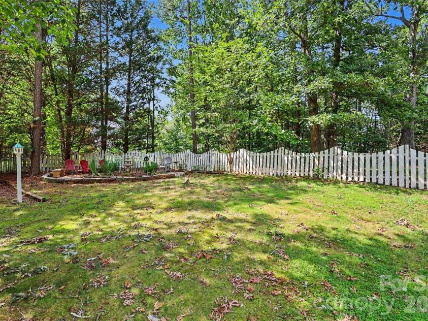 612 17th Avenue Drive, Hickory, NC 28602.  MLS# CAR4403374, YatesRealty ID 30750. Back of the House