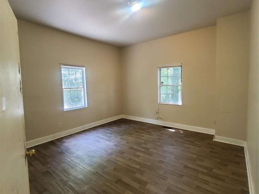 325 Goff Street, Charlotte, NC 28208.  MLS# CAR4393959, YatesRealty ID 30751. 
