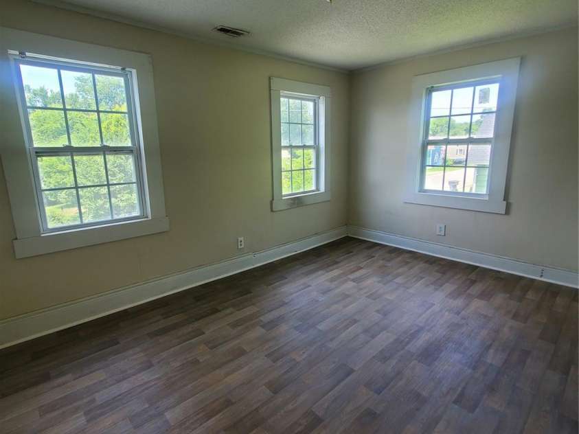 325 Goff Street, Charlotte, NC 28208.  MLS# CAR4393959, YatesRealty ID 30751. 
