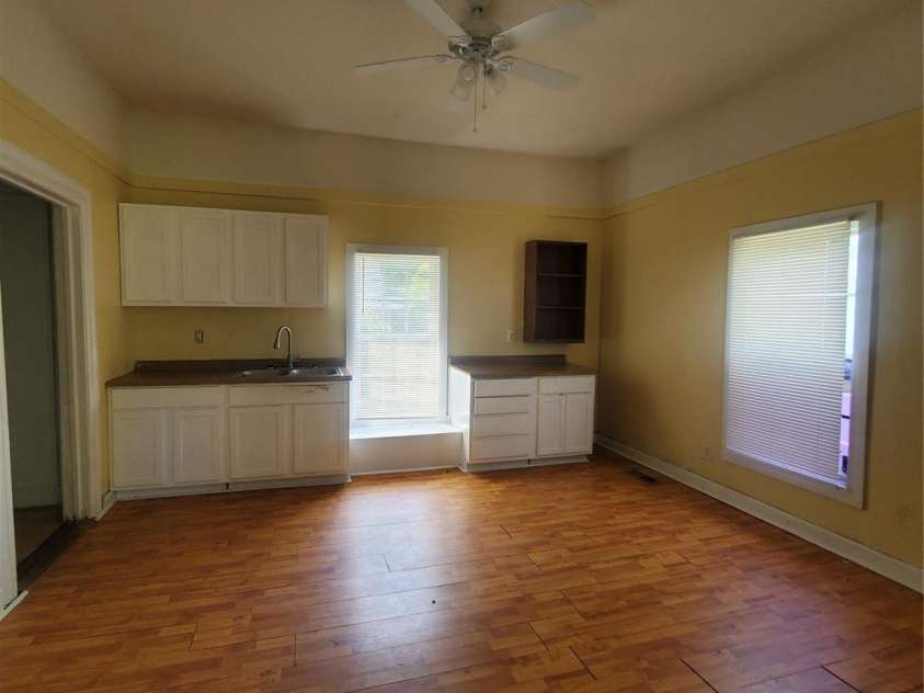 325 Goff Street, Charlotte, NC 28208.  MLS# CAR4393959, YatesRealty ID 30751. 