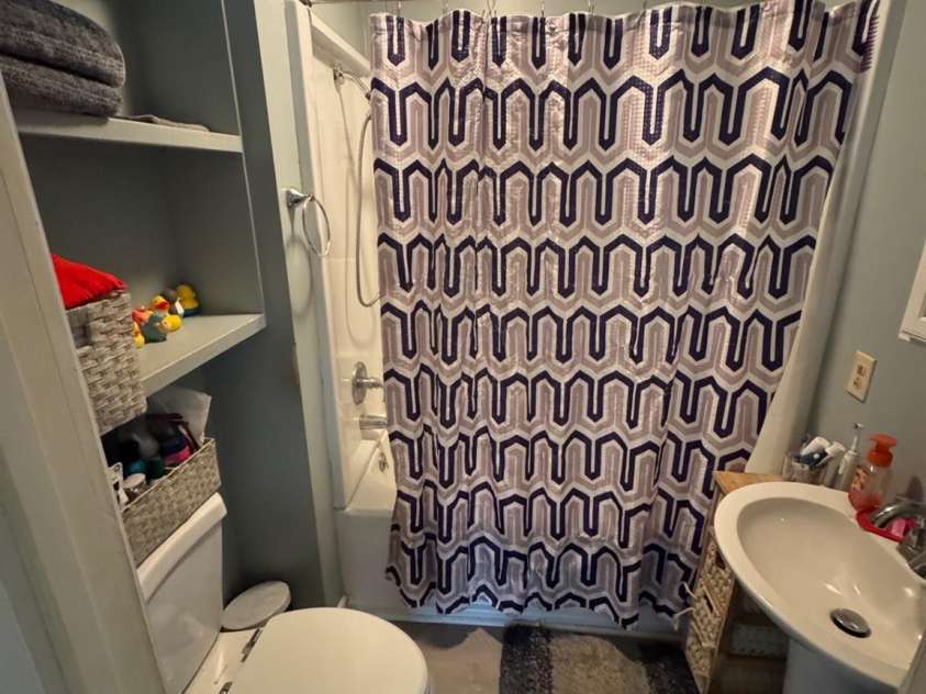 1045 Warren Place, Lenoir, NC 28645.  MLS# CAR4279397, YatesRealty ID 30752. 