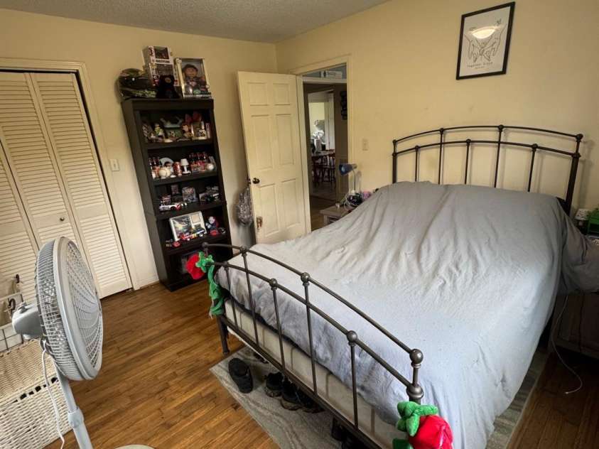 1045 Warren Place, Lenoir, NC 28645.  MLS# CAR4279397, YatesRealty ID 30752. 