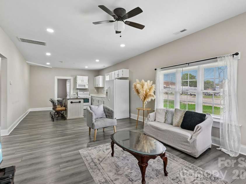 111 Church Street, Chester, SC 29706.  MLS# CAR4393960, YatesRealty ID 30752. 