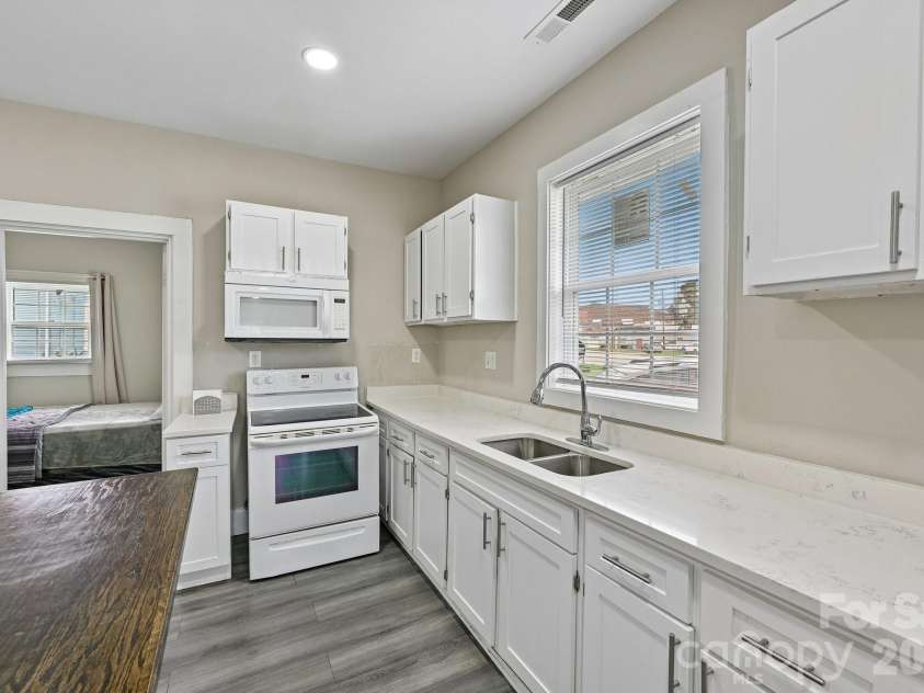 111 Church Street, Chester, SC 29706.  MLS# CAR4393960, YatesRealty ID 30752. 