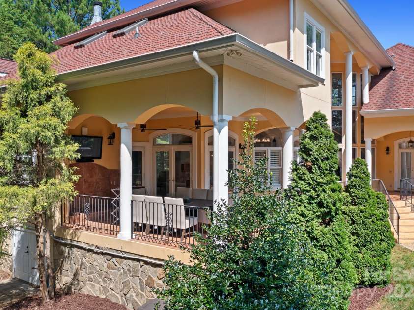 149 Vista Bluff Lane, Mooresville, NC 28117.  MLS# CAR4276049, YatesRealty ID 30753. 