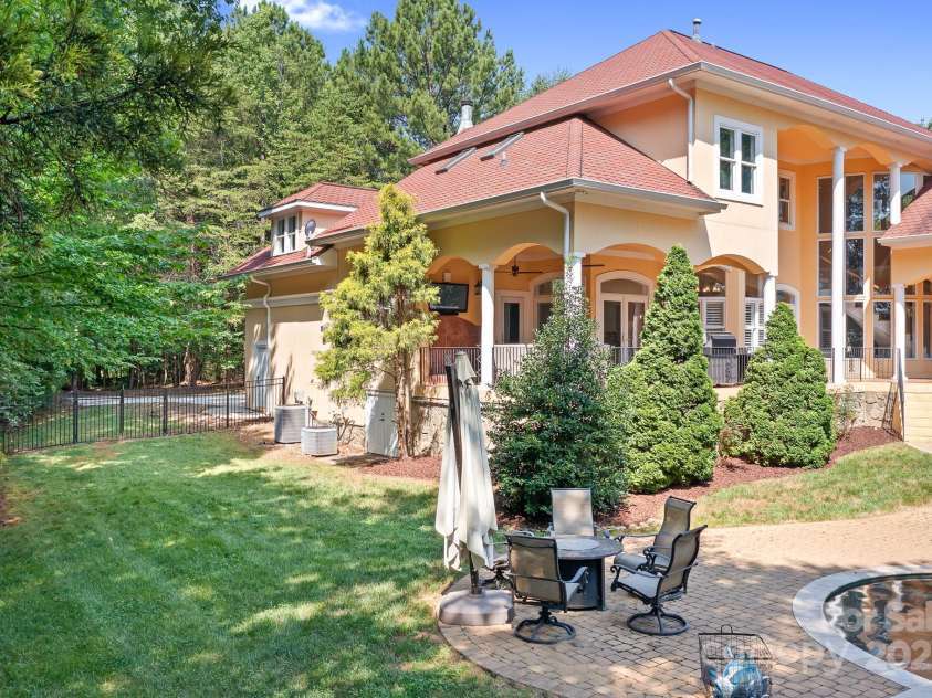 149 Vista Bluff Lane, Mooresville, NC 28117.  MLS# CAR4276049, YatesRealty ID 30753. 