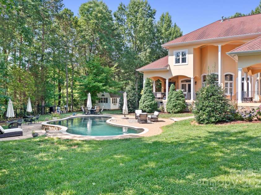 149 Vista Bluff Lane, Mooresville, NC 28117.  MLS# CAR4276049, YatesRealty ID 30753. 