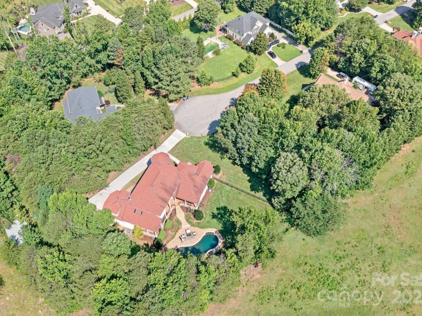 149 Vista Bluff Lane, Mooresville, NC 28117.  MLS# CAR4276049, YatesRealty ID 30753. 
