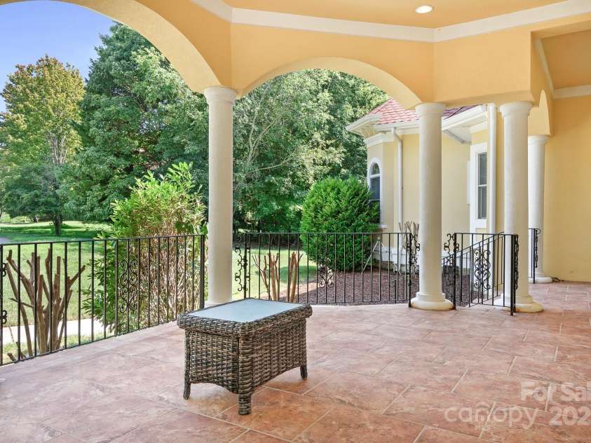 149 Vista Bluff Lane, Mooresville, NC 28117.  MLS# CAR4276049, YatesRealty ID 30753. 