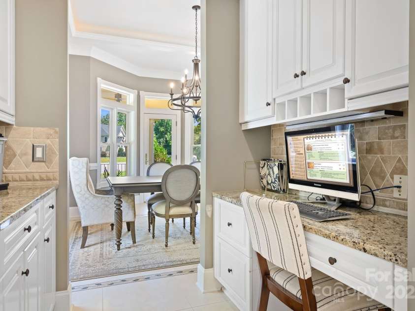 149 Vista Bluff Lane, Mooresville, NC 28117.  MLS# CAR4276049, YatesRealty ID 30753. 