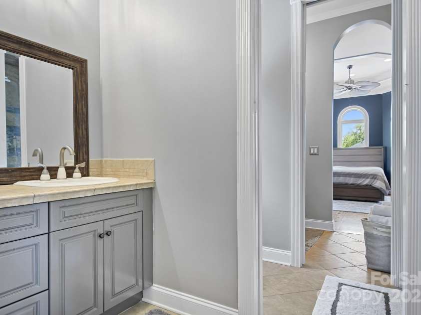 149 Vista Bluff Lane, Mooresville, NC 28117.  MLS# CAR4276049, YatesRealty ID 30753. 