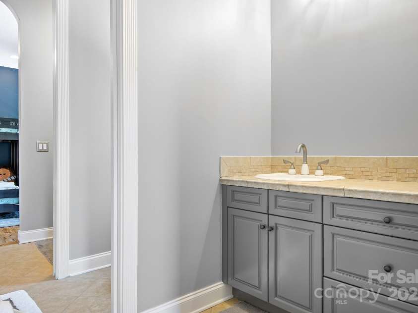 149 Vista Bluff Lane, Mooresville, NC 28117.  MLS# CAR4276049, YatesRealty ID 30753. 