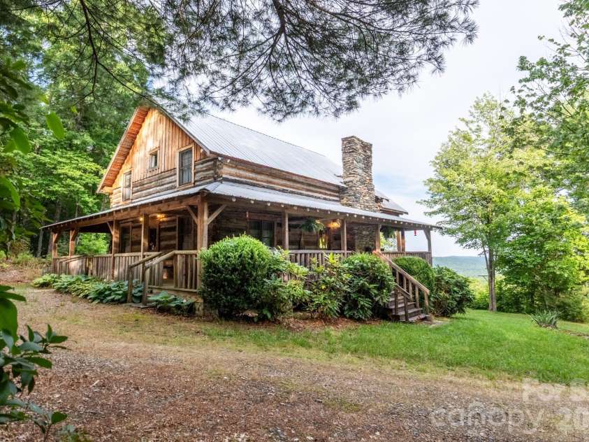 1639 Mountain Vista Drive, McGrady, NC 28649.  MLS# CAR4393964, YatesRealty ID 30753. 
