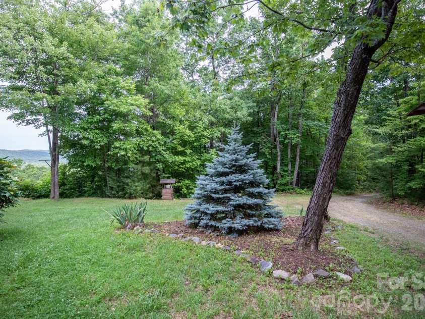 1639 Mountain Vista Drive, McGrady, NC 28649.  MLS# CAR4393964, YatesRealty ID 30753. 