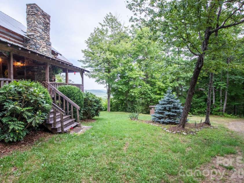 1639 Mountain Vista Drive, McGrady, NC 28649.  MLS# CAR4393964, YatesRealty ID 30753. 