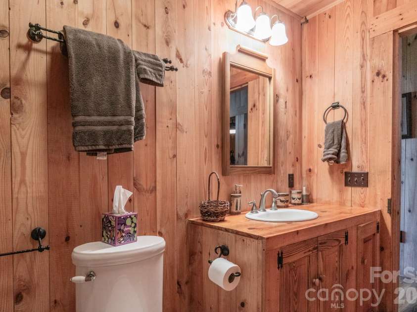 1639 Mountain Vista Drive, McGrady, NC 28649.  MLS# CAR4393964, YatesRealty ID 30753. 