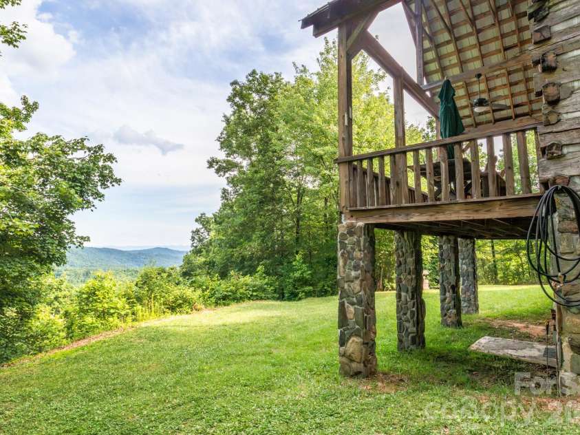 1639 Mountain Vista Drive, McGrady, NC 28649.  MLS# CAR4393964, YatesRealty ID 30753. 