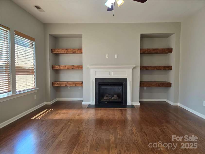 6005 Trailwater Road, Charlotte, NC 28278.  MLS# CAR4278335, YatesRealty ID 30754. 