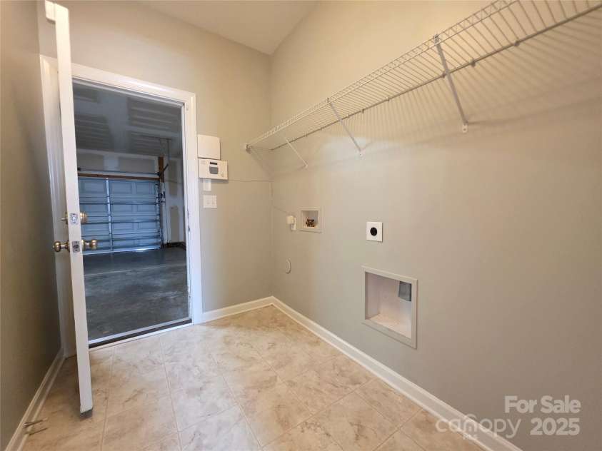 6005 Trailwater Road, Charlotte, NC 28278.  MLS# CAR4278335, YatesRealty ID 30754. 