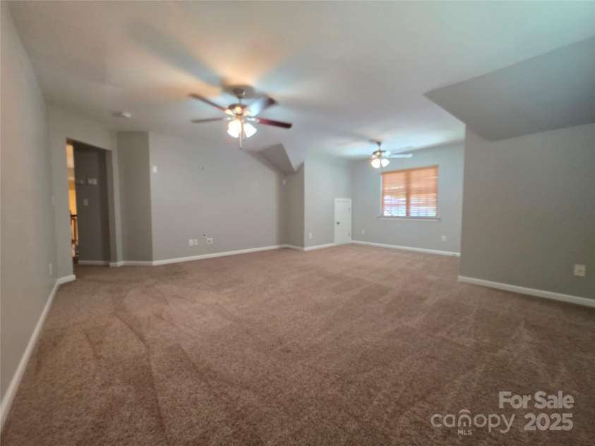 6005 Trailwater Road, Charlotte, NC 28278.  MLS# CAR4278335, YatesRealty ID 30754. 