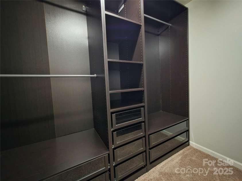 6005 Trailwater Road, Charlotte, NC 28278.  MLS# CAR4278335, YatesRealty ID 30754. 