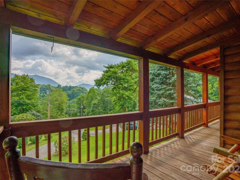 125 Apple Blossom Lane, Maggie Valley, NC 28751.  MLS# CAR4285766, YatesRealty ID 30755. 