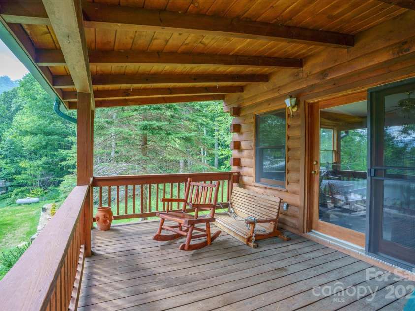 125 Apple Blossom Lane, Maggie Valley, NC 28751.  MLS# CAR4285766, YatesRealty ID 30755. 