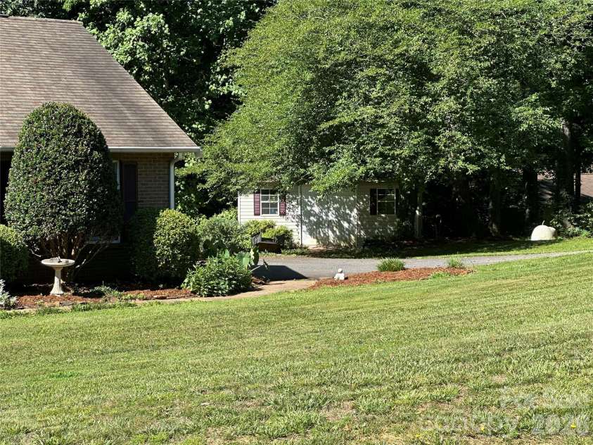 1724 Wellington Avenue, Newton, NC 28658.  MLS# CAR4392488, YatesRealty ID 30755. 